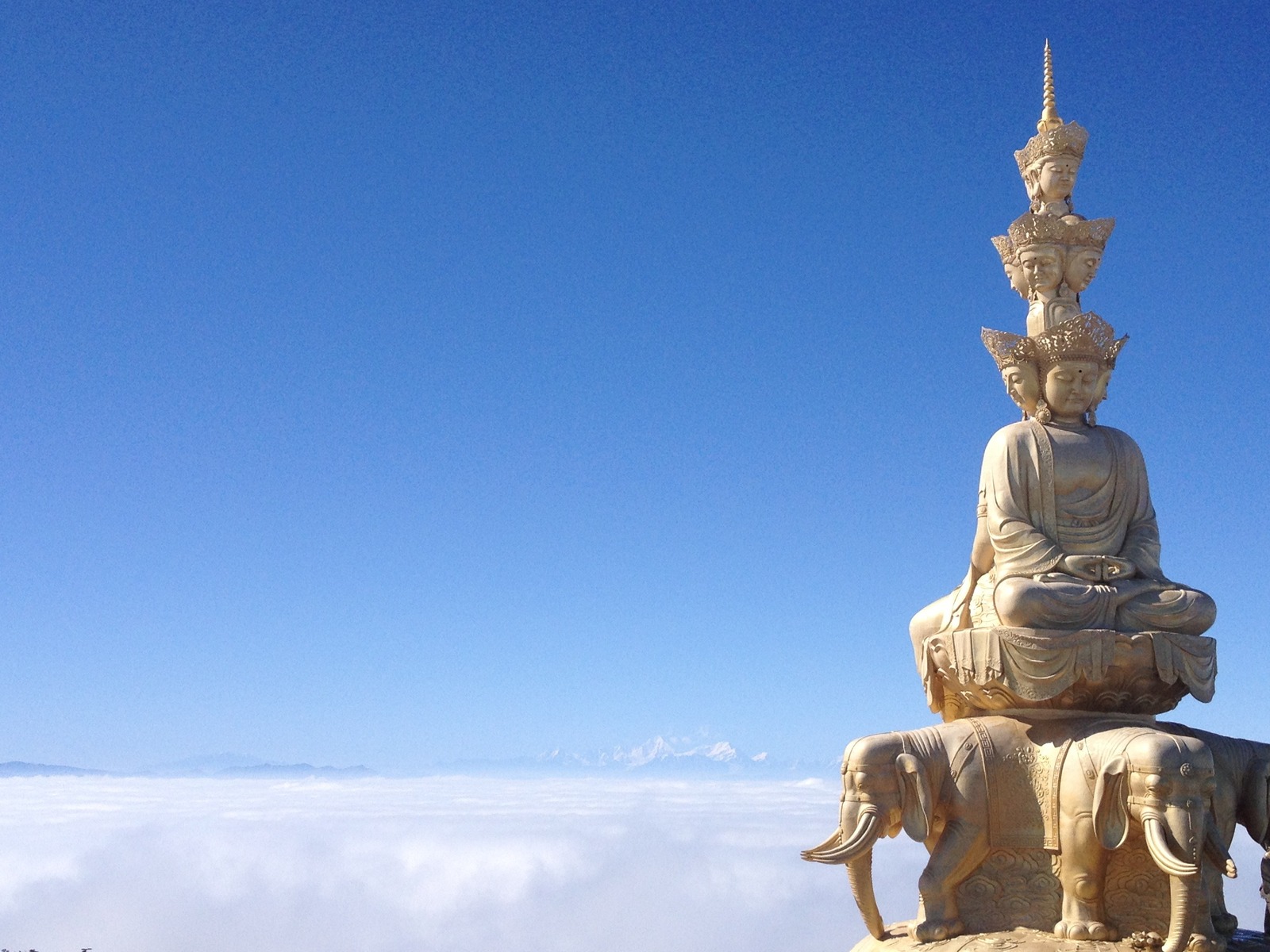 <p>this is a picture I took on top of a mountain called Emei shan when I went on the essential china holiday with G adventures. Was One of the best trips of my life. This was the moment all worries jus faded away!" Anthony D.</p> this is a picture I took on top of a mountain called Emei shan when I went on the essential china holiday with G adventures. Was One of the best trips of my life. This was the moment all worries jus faded away!" Anthony D.