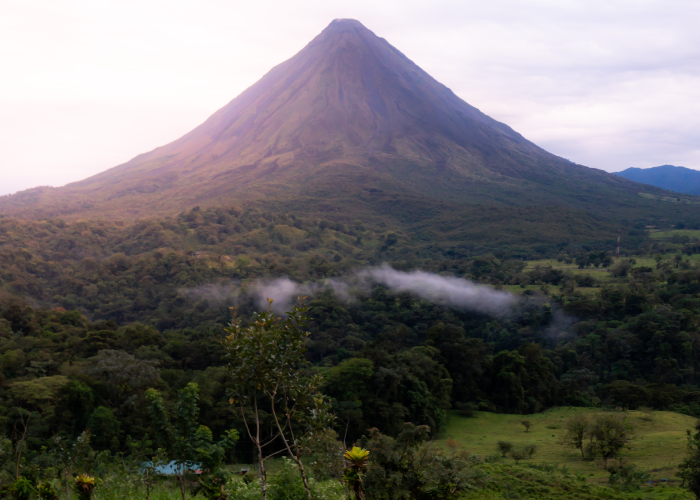 arenal volcano