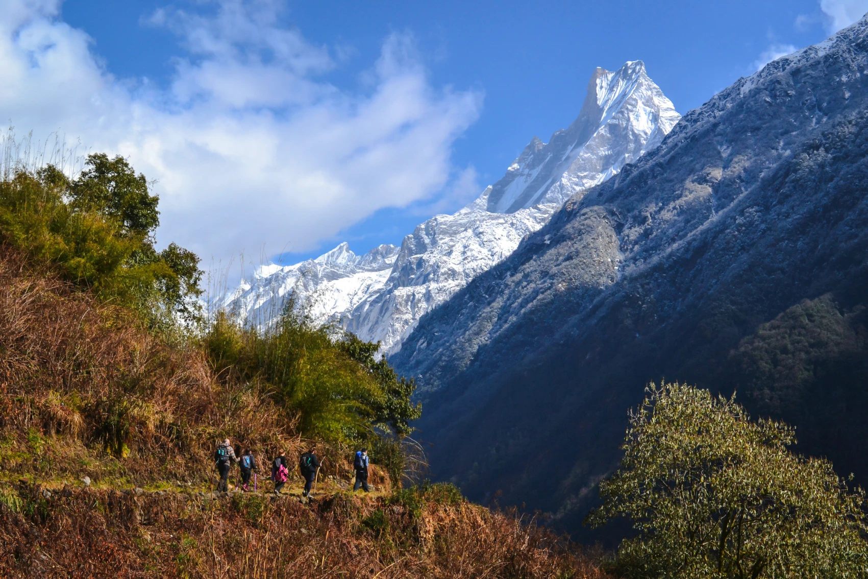 Annapurna Circuit Trek, Nepal Hikers on the Annapurna Circuit Trek in the Himalaya in Nepal