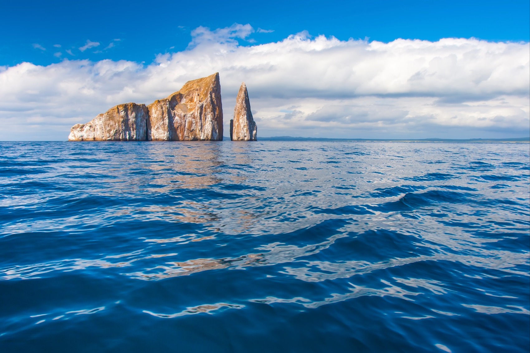 A view of Kicker Rock and Pacific Ocean in the Gal&aacute;pagos Islands