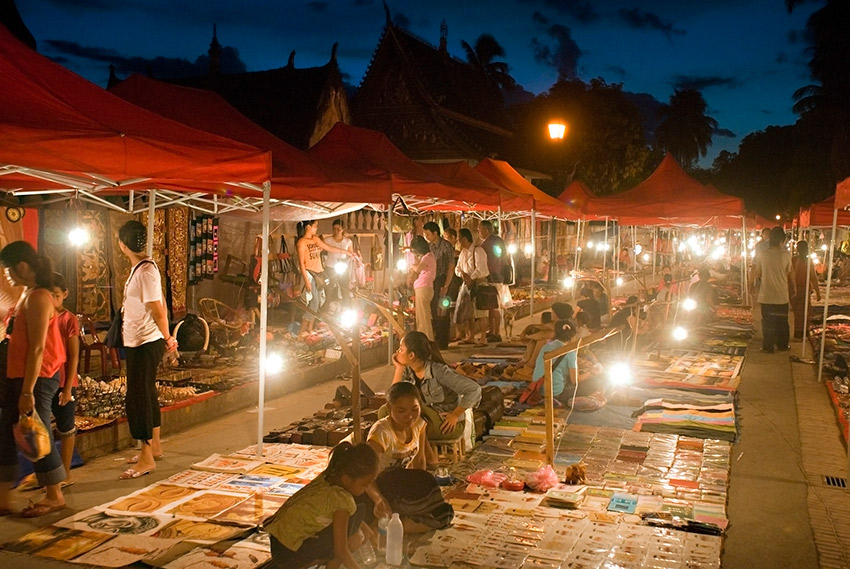 Find the perfect trinket at the Luang Prabang Night Market. Photo courtesy WHL.