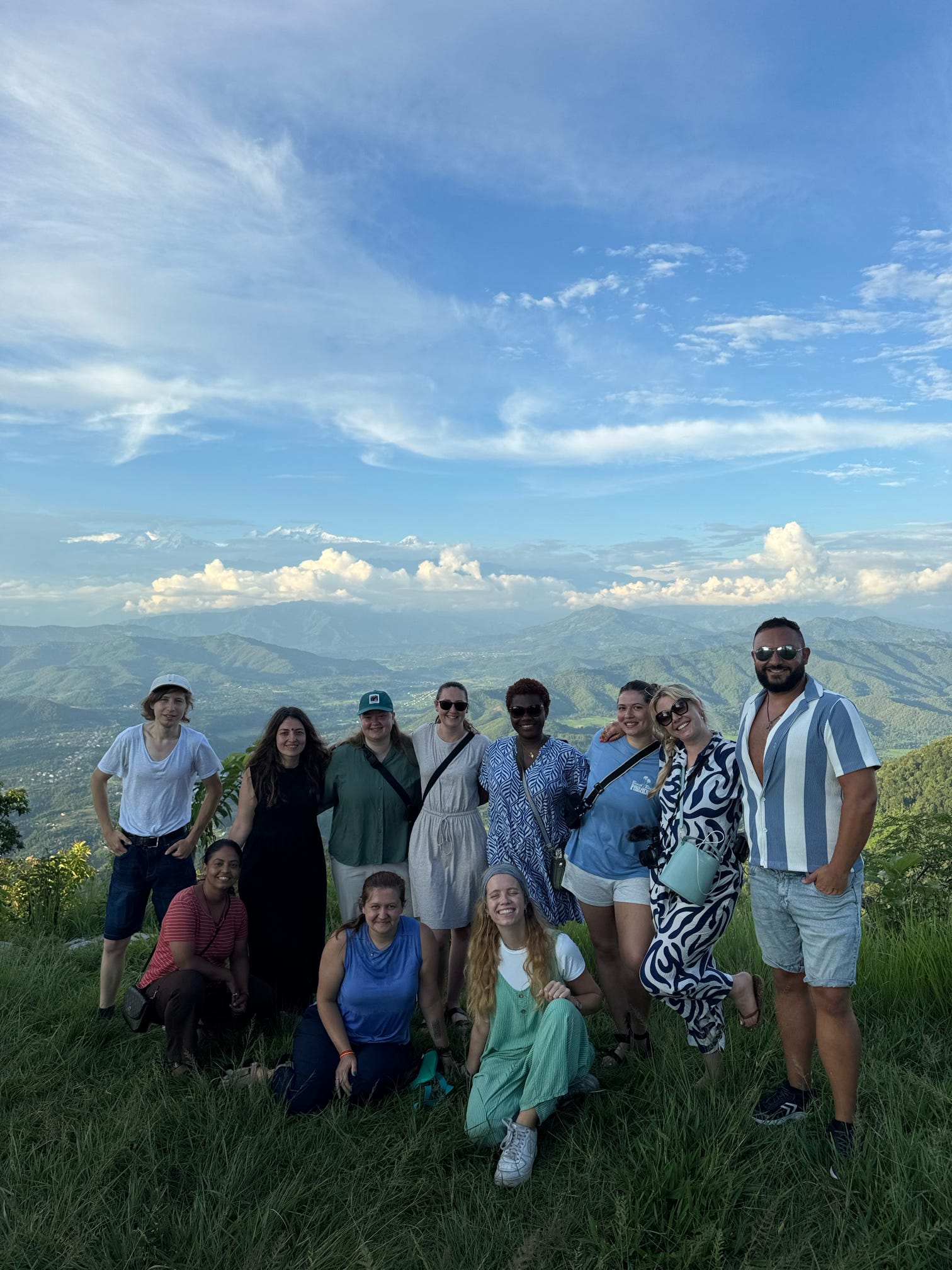 The group of travellers that Ivy was travelling with posing for a group photo